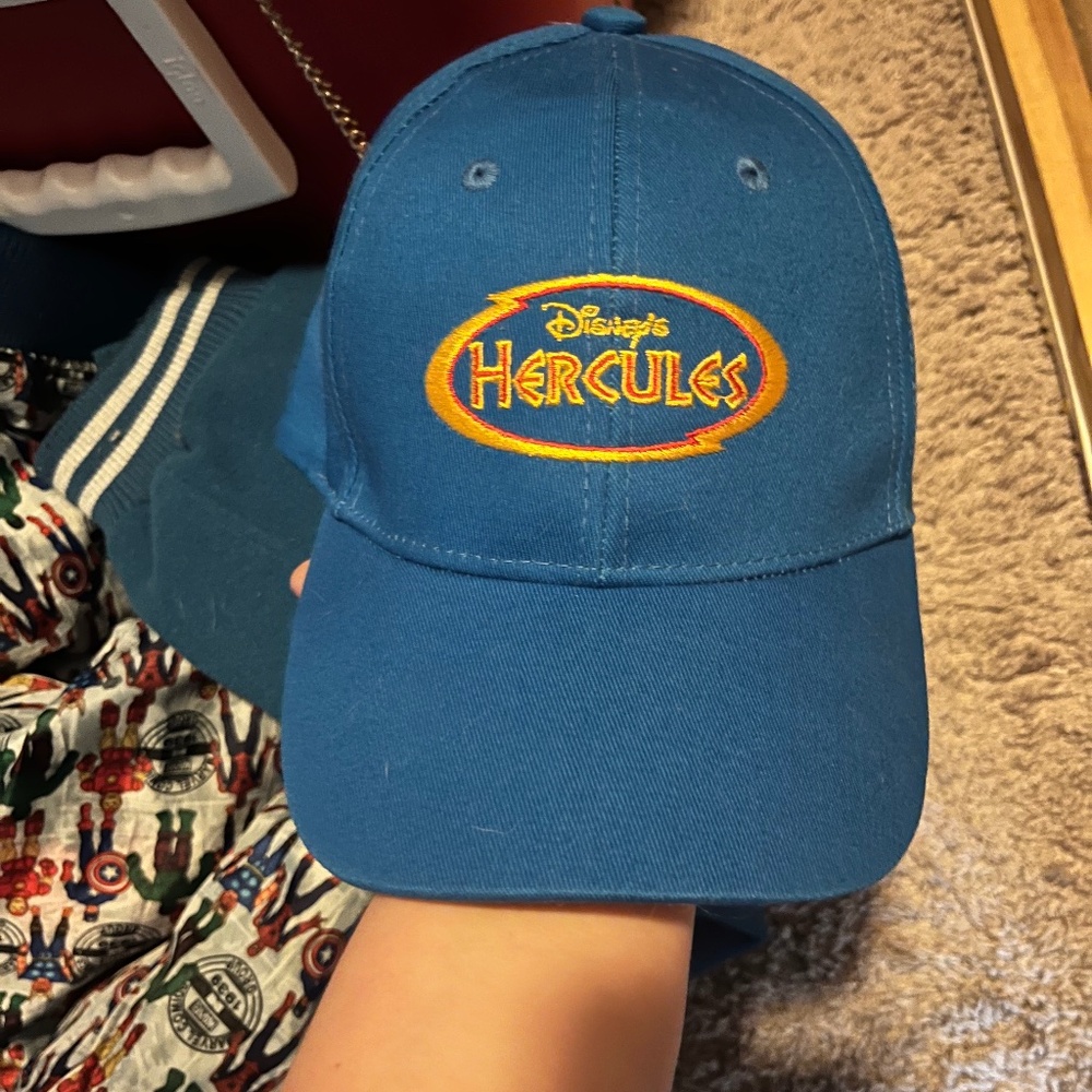 Hercules hat and cup purse bundle